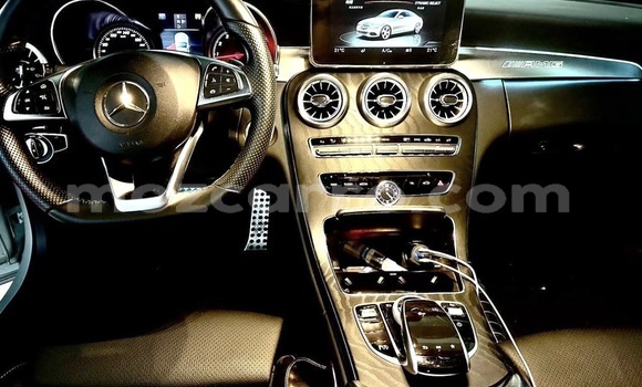 Comprar Usado Mercedes-Benz C250 coupe Preto Carro em Ancuabe em Cabo Delgado Comprar Usado Mercedes-Benz C250 coupe Preto Carro em Ancuabe em Cabo Delgado