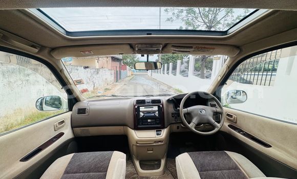 Comprar Usado Toyota Granvia Branco Carro em Maputo em Maputo Comprar Usado Toyota Granvia Branco Carro em Maputo em Maputo