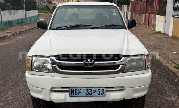 Tenga Tsaru Toyota Hilux Chena Mota in Maputo in Maputo