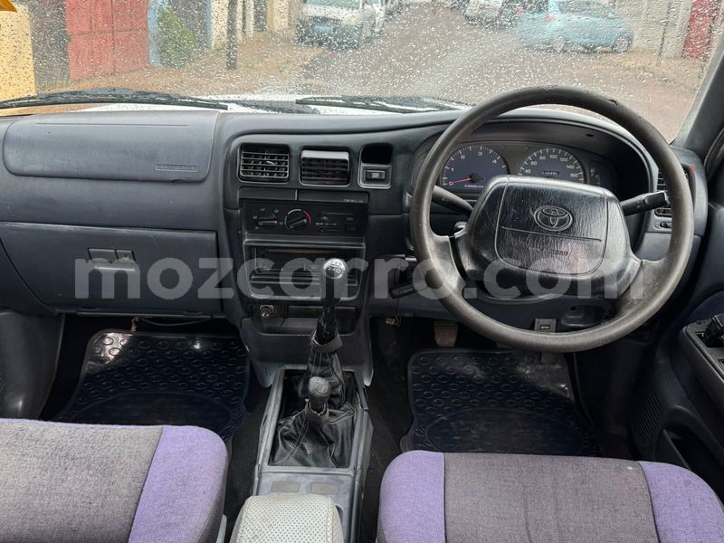 Big with watermark toyota hilux maputo maputo 40718
