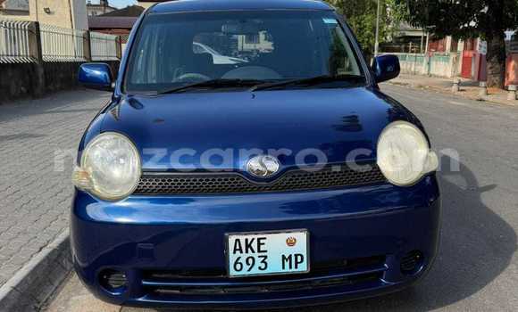 Comprar Usado Toyota Sienta Azul Carro em Maputo em Maputo