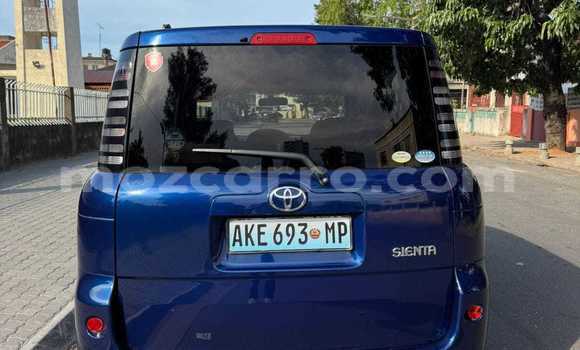Tenga Tsaru Toyota Sienta Bhuruu Mota in Maputo in Maputo Tenga Tsaru Toyota Sienta Bhuruu Mota in Maputo in Maputo