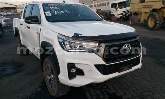Buy Used Toyota Hilux White Car in Maputo in Maputo Buy Used Toyota Hilux White Car in Maputo in Maputo