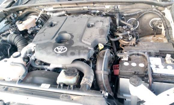 Buy Used Toyota Hilux White Car in Maputo in Maputo Buy Used Toyota Hilux White Car in Maputo in Maputo