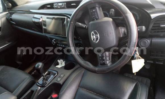 Buy Used Toyota Hilux White Car in Maputo in Maputo Buy Used Toyota Hilux White Car in Maputo in Maputo