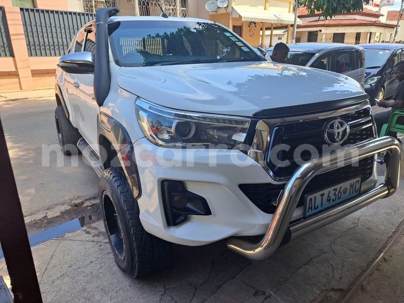 Big with watermark toyota hiluxe revo maputo maputo 40755