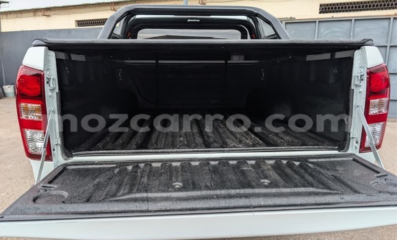 Tenga Tsaru Mazda BT-50 Chena Mota in Maputo in Maputo Tenga Tsaru Mazda BT-50 Chena Mota in Maputo in Maputo