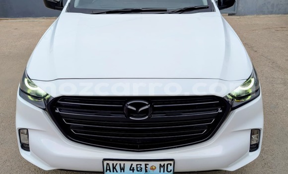 Tenga Tsaru Mazda BT-50 Chena Mota in Maputo in Maputo Tenga Tsaru Mazda BT-50 Chena Mota in Maputo in Maputo