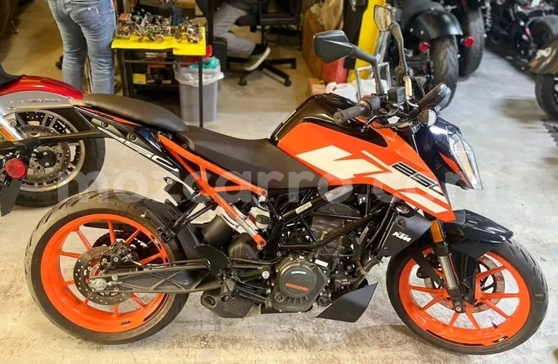 Big with watermark ktm duke maputo maputo 40768
