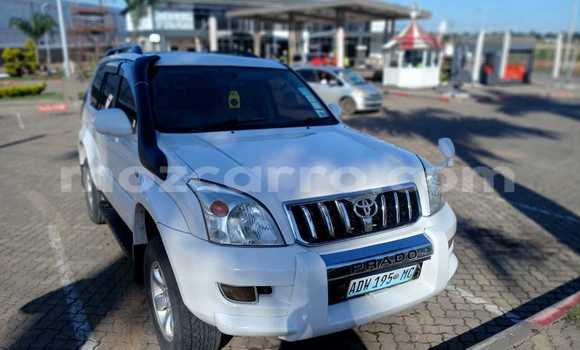 Nunua Ilio tumika Toyota Land Cruiser Prado Nyeupe Gari ndani ya Maputo nchini Maputo Nunua Ilio tumika Toyota Land Cruiser Prado Nyeupe Gari ndani ya Maputo nchini Maputo