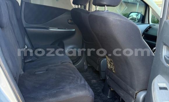 Nunua Ilio tumika Toyota Ractis Fedha Gari ndani ya Maputo nchini Maputo Nunua Ilio tumika Toyota Ractis Fedha Gari ndani ya Maputo nchini Maputo