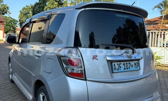 Nunua Ilio tumika Toyota Ractis Fedha Gari ndani ya Maputo nchini Maputo Nunua Ilio tumika Toyota Ractis Fedha Gari ndani ya Maputo nchini Maputo