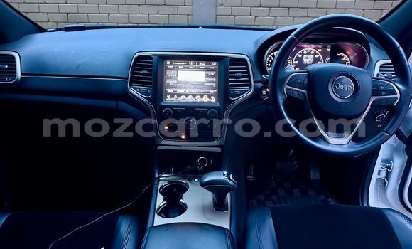 Tenga Tsaru Jeep Grand Cherokee Chena Mota in Maputo in Maputo Tenga Tsaru Jeep Grand Cherokee Chena Mota in Maputo in Maputo