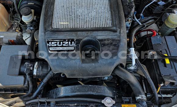 Buy Used Isuzu D-MAX White Car in Maputo in Maputo Buy Used Isuzu D-MAX White Car in Maputo in Maputo