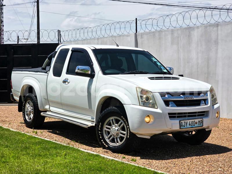 Big with watermark isuzu d max maputo maputo 40797