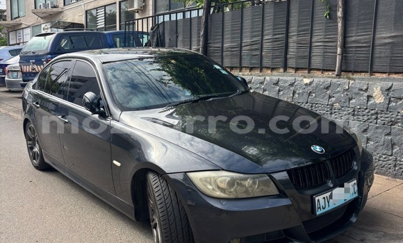 Nunua Ilio tumika BMW 5-Series Nyeusi Gari ndani ya Maputo nchini Maputo Nunua Ilio tumika BMW 5-Series Nyeusi Gari ndani ya Maputo nchini Maputo