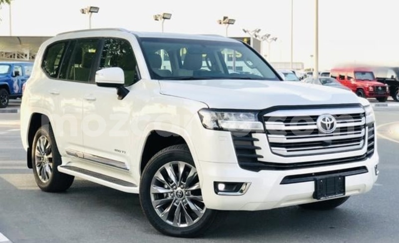 Big with watermark toyota land cruiser cabo delgado import dubai 40807