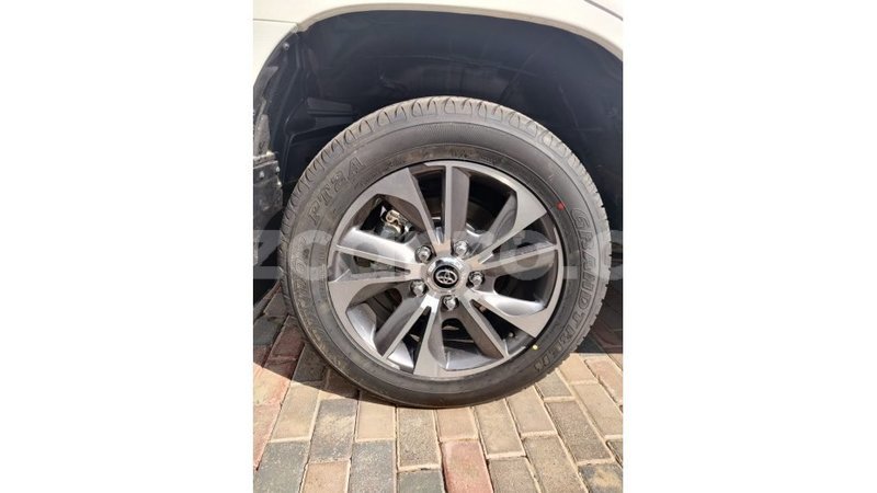 Big with watermark toyota land cruiser cabo delgado import dubai 6279