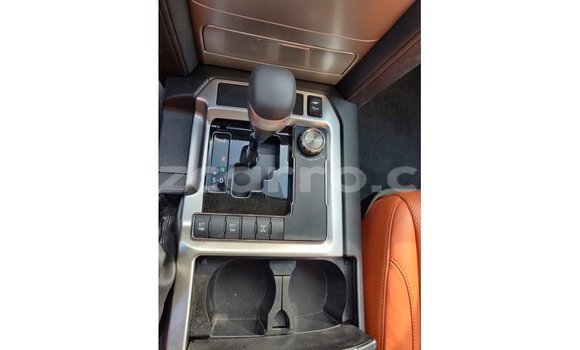 Tenga Imported Toyota Land Cruiser Chena Mota in Import - Dubai in Cabo Delgado Tenga Imported Toyota Land Cruiser Chena Mota in Import - Dubai in Cabo Delgado