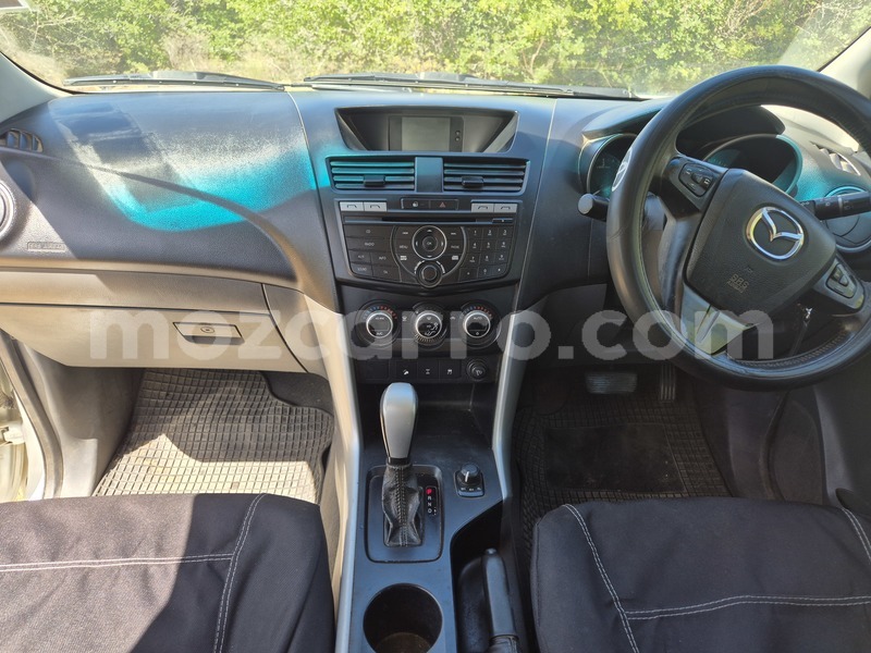 Big with watermark mazda bt 50 inhambane vilankulo 40821