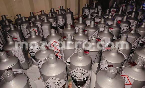 Medium with watermark silver meceury