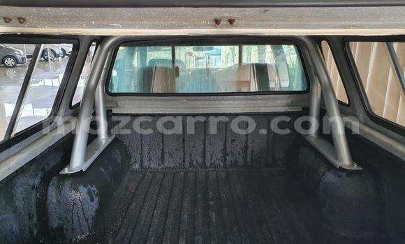 Tenga Tsaru Nissan NP 300 Chena Mota in Maputo in Maputo Tenga Tsaru Nissan NP 300 Chena Mota in Maputo in Maputo