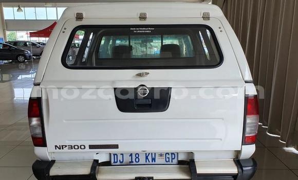 Tenga Tsaru Nissan NP 300 Chena Mota in Maputo in Maputo Tenga Tsaru Nissan NP 300 Chena Mota in Maputo in Maputo