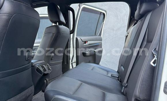 Nunua Mpya Toyota Hilux Nyeupe Gari ndani ya Maputo nchini Maputo Nunua Mpya Toyota Hilux Nyeupe Gari ndani ya Maputo nchini Maputo