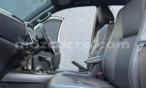 Nunua Mpya Toyota Hilux Nyeupe Gari ndani ya Maputo nchini Maputo Nunua Mpya Toyota Hilux Nyeupe Gari ndani ya Maputo nchini Maputo