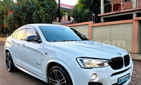 Comprar Usado BMW X4 Branco Carro em Maputo em Maputo Comprar Usado BMW X4 Branco Carro em Maputo em Maputo