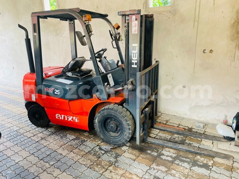 Big with watermark adler mb maputo maputo 40866