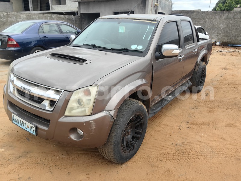Big with watermark isuzu kb maputo maputo 40870