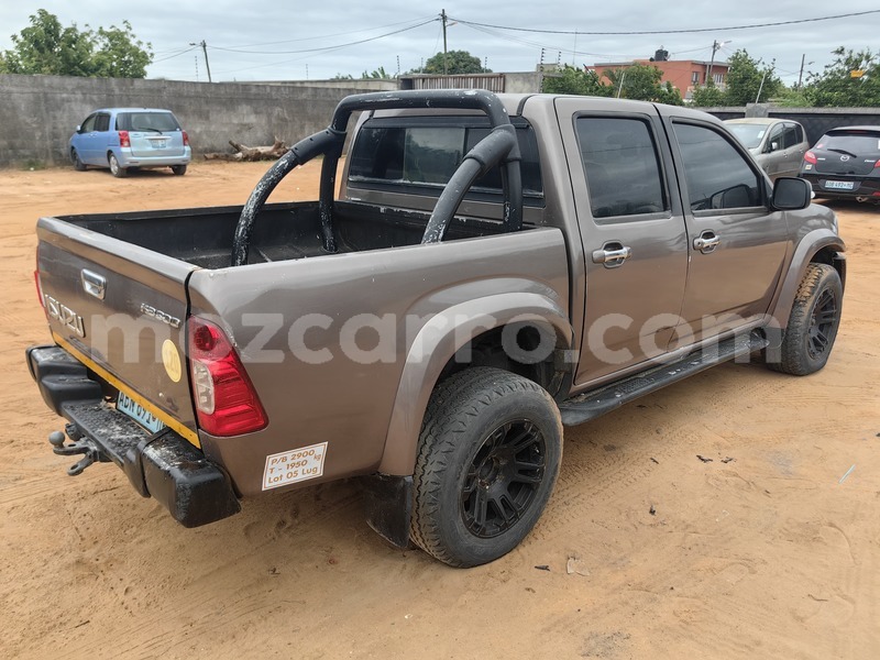 Big with watermark isuzu kb maputo maputo 40870