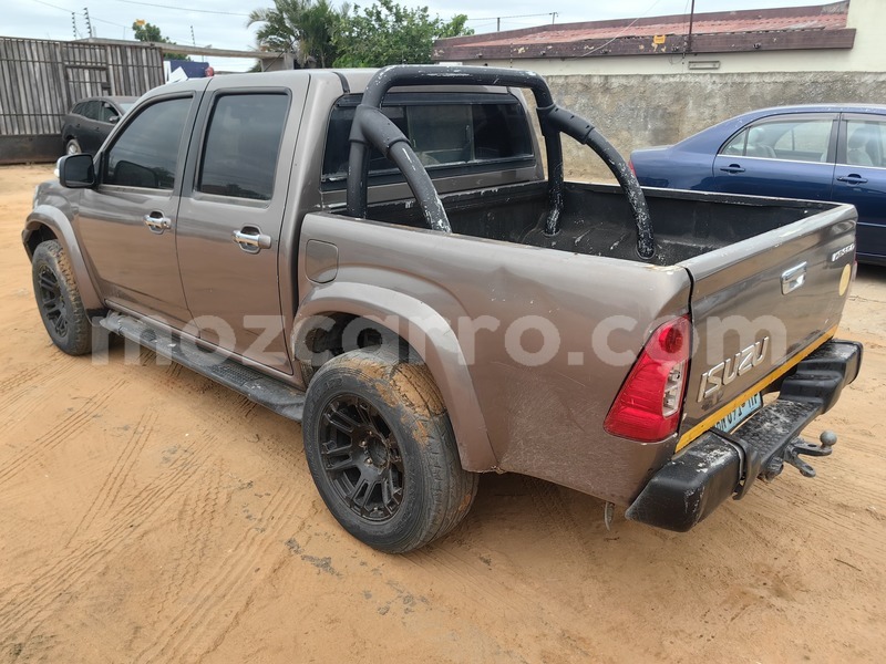 Big with watermark isuzu kb maputo maputo 40870