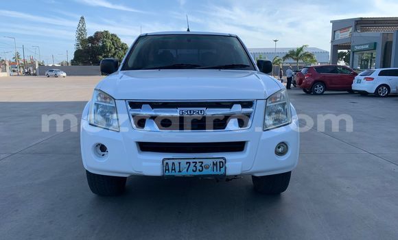 Comprar Usado Isuzu D-MAX Branco Carro em Maputo em Maputo Comprar Usado Isuzu D-MAX Branco Carro em Maputo em Maputo