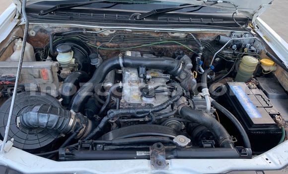 Comprar Usado Isuzu D-MAX Branco Carro em Maputo em Maputo Comprar Usado Isuzu D-MAX Branco Carro em Maputo em Maputo