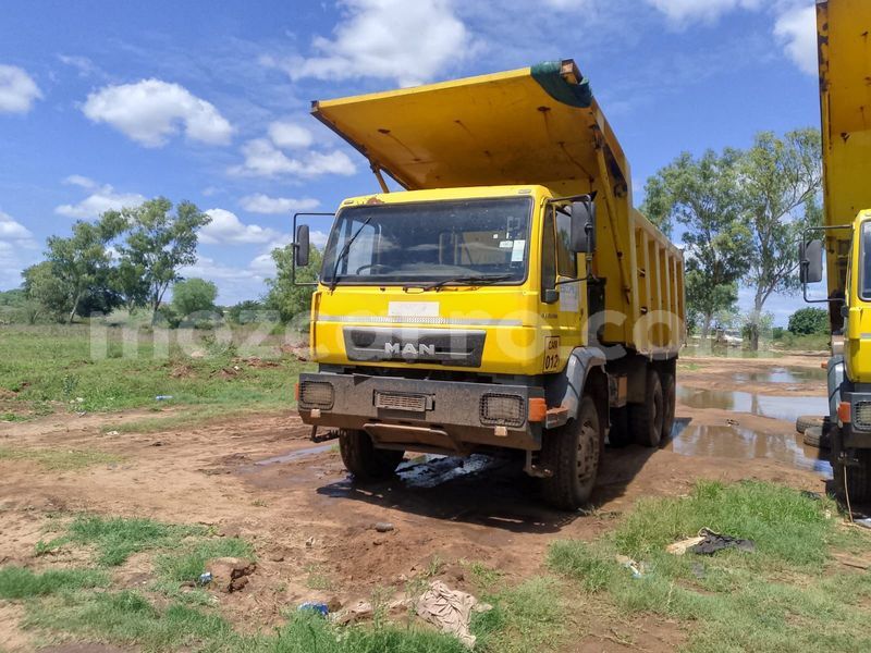 Big with watermark man silent maputo maputo 40880