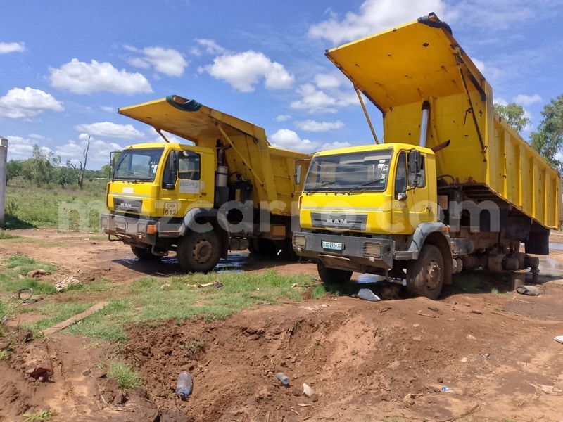 Big with watermark man silent maputo maputo 40880