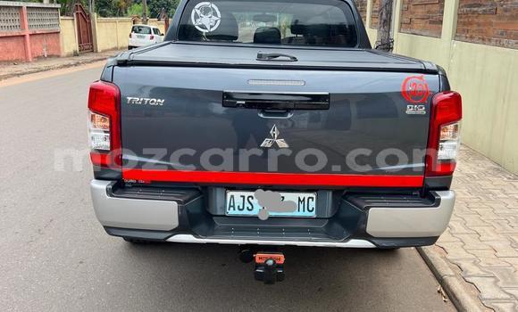Comprar Usado Mitsubishi Triton Preto Carro em Maputo em Maputo Comprar Usado Mitsubishi Triton Preto Carro em Maputo em Maputo