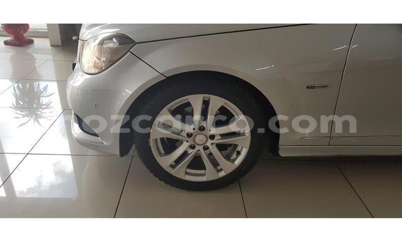 Tenga Tsaru Mercedes‒Benz C-Class Sirivha Mota in Maputo in Maputo Tenga Tsaru Mercedes‒Benz C-Class Sirivha Mota in Maputo in Maputo