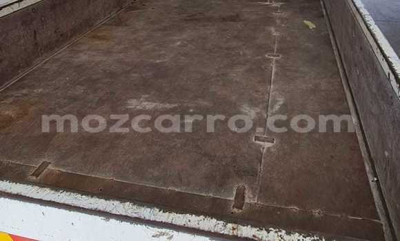 Nunua Ilio tumika Toyota Dyna Nyeupe Gari ndani ya Maputo nchini Maputo Nunua Ilio tumika Toyota Dyna Nyeupe Gari ndani ya Maputo nchini Maputo