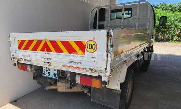Nunua Ilio tumika Toyota Dyna Nyeupe Gari ndani ya Maputo nchini Maputo Nunua Ilio tumika Toyota Dyna Nyeupe Gari ndani ya Maputo nchini Maputo