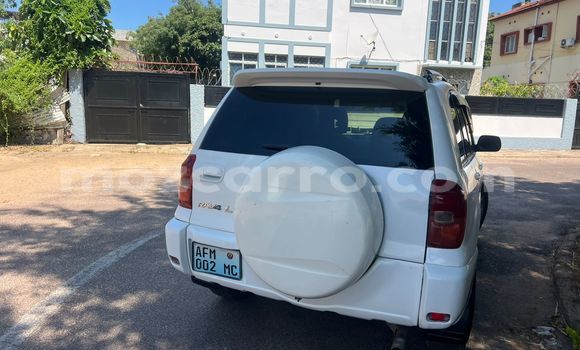 Buy Used Toyota RAV4 White Car in Maputo in Maputo Buy Used Toyota RAV4 White Car in Maputo in Maputo
