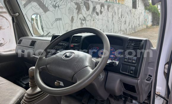 Tenga Tsaru Mazda 1000 Chena Mota in Maputo in Maputo Tenga Tsaru Mazda 1000 Chena Mota in Maputo in Maputo