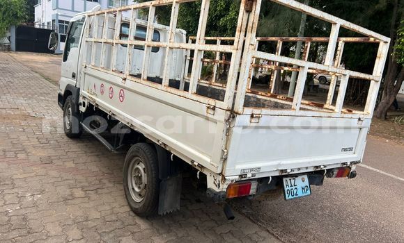 Tenga Tsaru Mazda 1000 Chena Mota in Maputo in Maputo Tenga Tsaru Mazda 1000 Chena Mota in Maputo in Maputo