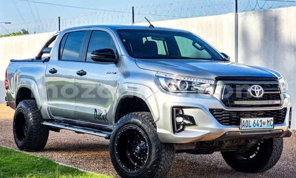 Comprar Usado Toyota Hilux Prata Carro em Maputo em Maputo Comprar Usado Toyota Hilux Prata Carro em Maputo em Maputo