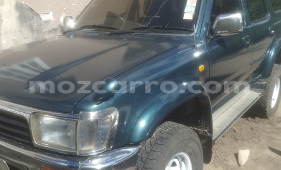 Comprar Usado Toyota Hilux Surf Verde Carro em Beira em Sofala Comprar Usado Toyota Hilux Surf Verde Carro em Beira em Sofala