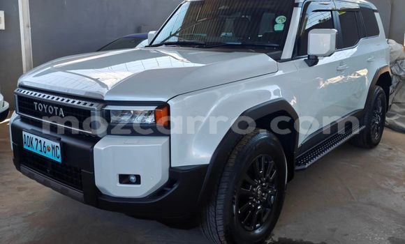 Comprar Novo Toyota Land Cruiser Branco Carro em Maputo em Maputo Comprar Novo Toyota Land Cruiser Branco Carro em Maputo em Maputo