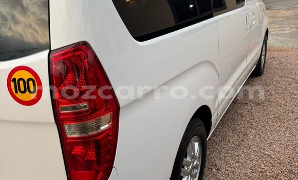 Comprar Usado Hyundai H1 Branco Carro em Maputo em Maputo Comprar Usado Hyundai H1 Branco Carro em Maputo em Maputo
