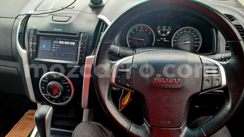 Big with watermark isuzu d max maputo maputo 40905